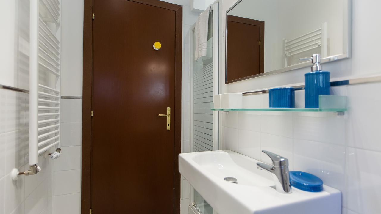 Rental In Rome Pelliccia Eksteriør billede